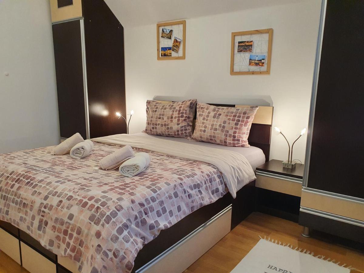 Smiley Apartment Sibiu Ngoại thất bức ảnh