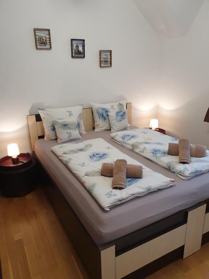 Smiley Apartment Sibiu Ngoại thất bức ảnh