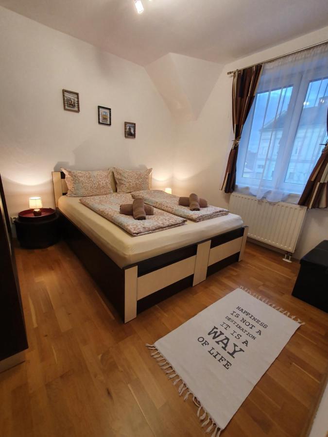 Smiley Apartment Sibiu Ngoại thất bức ảnh